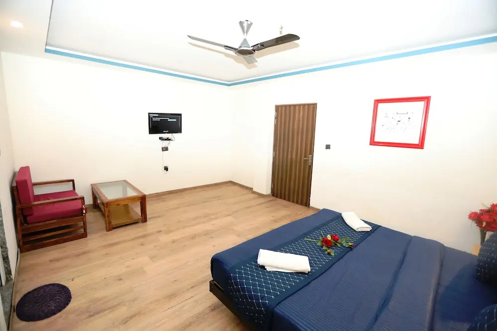 Нойда: Hotel Noida Grand
