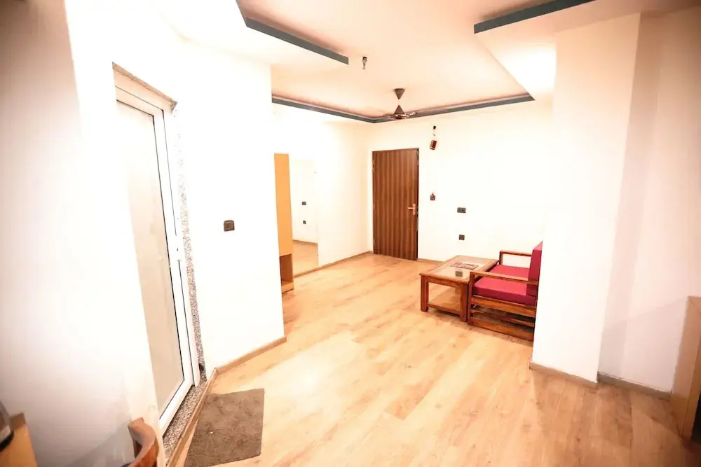 Нойда: Hotel Noida Grand