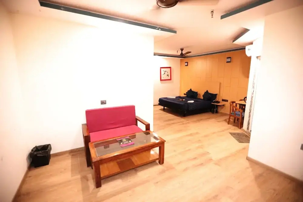 Нойда: Hotel Noida Grand