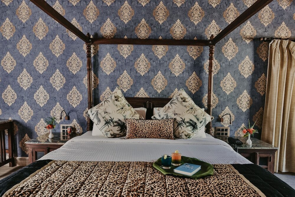 Сазан: Gir Lion Safari Camp