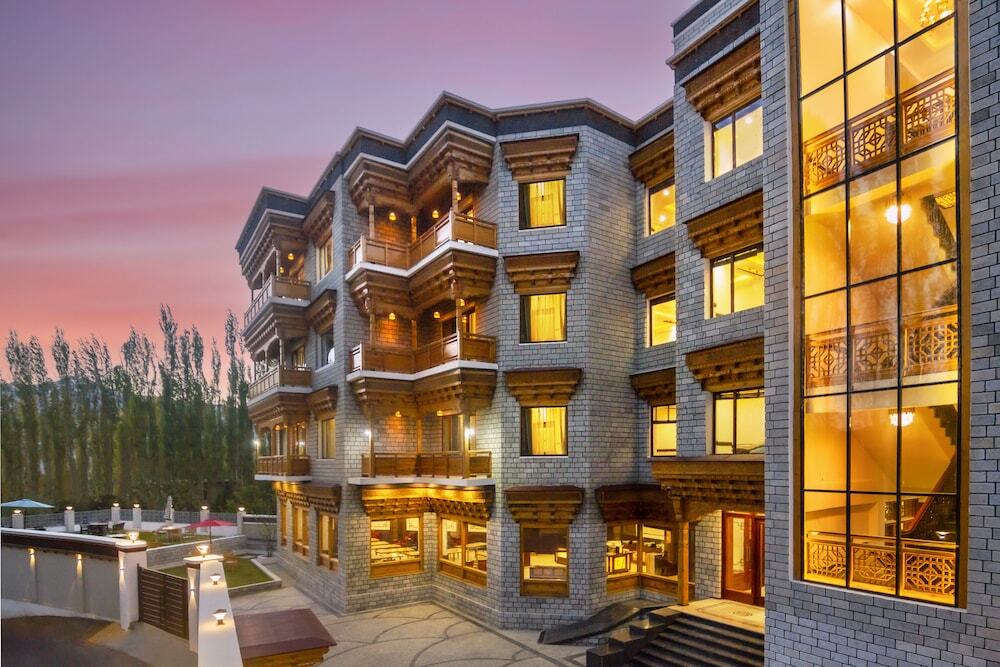 Лех: Hotel Gyalpo Residency - A Mountain View Luxury Hotel in Leh