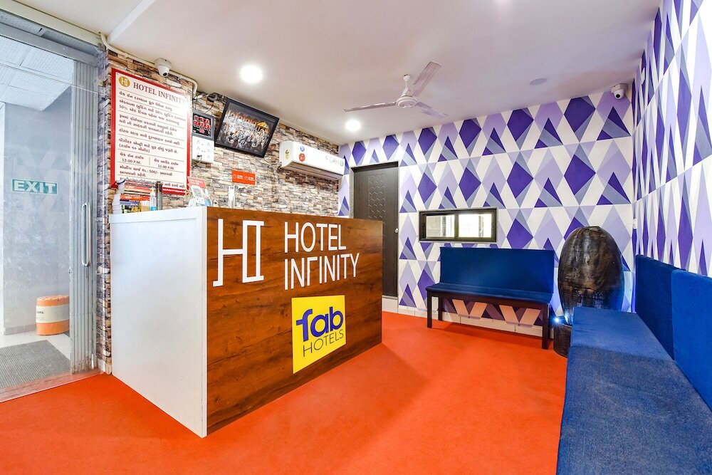 Вадодара: Fabhotel Infinity
