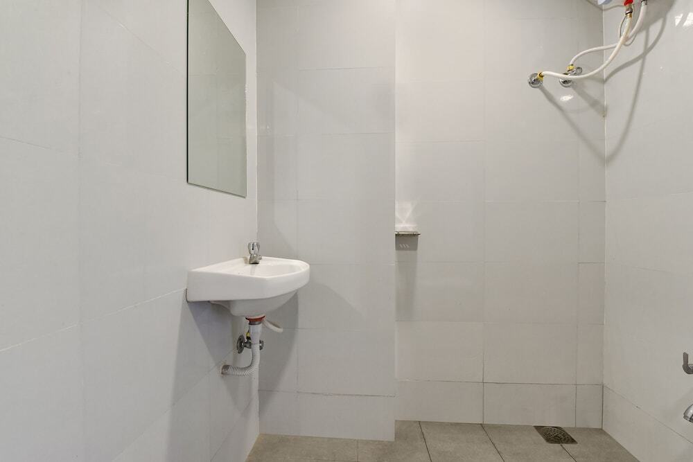 Вадодара: Fabhotel Infinity