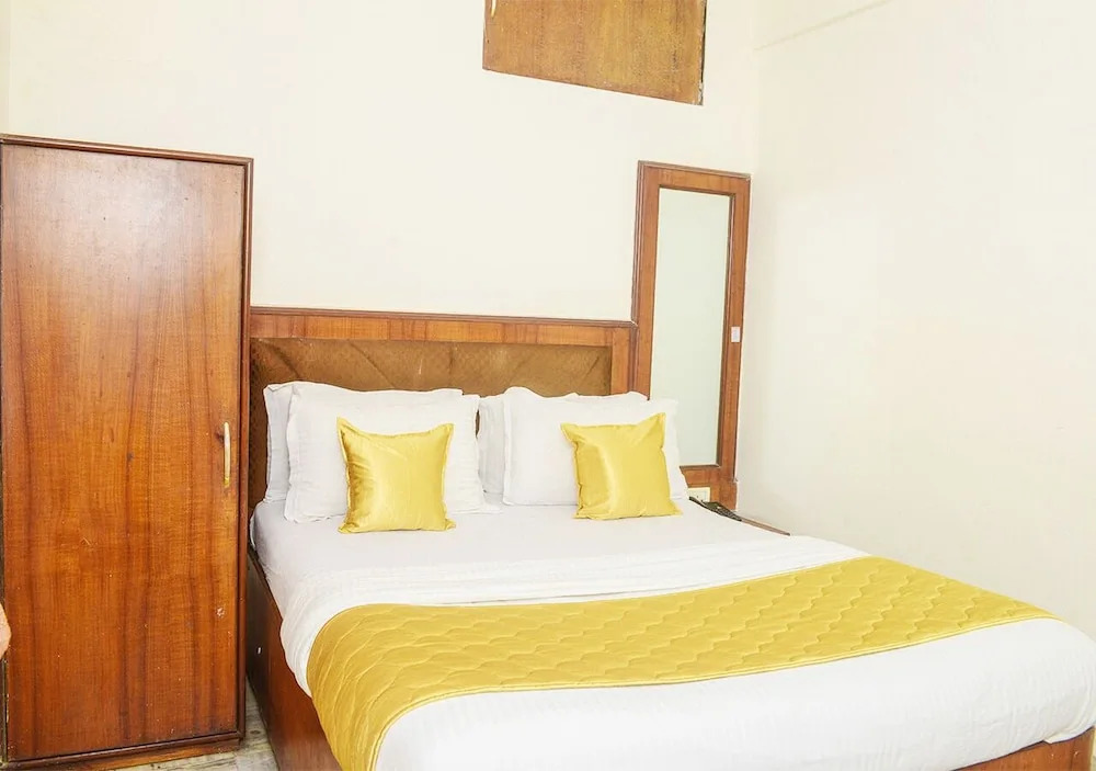 Мумбаи: Hotel Subhash