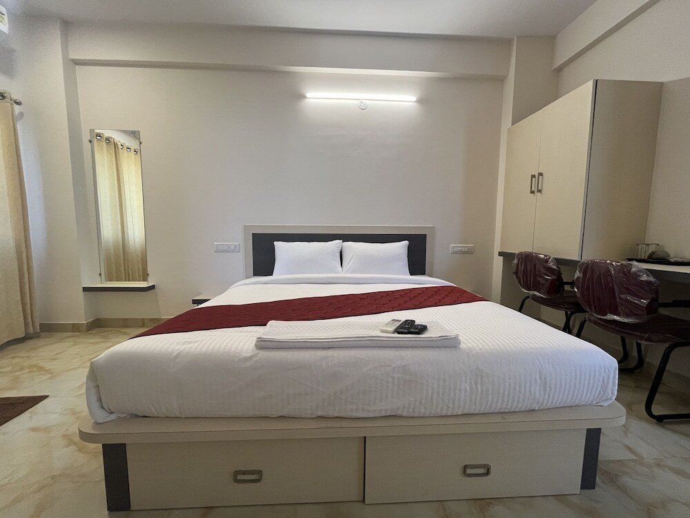 Бангалор: PPH Living MS Comforts
