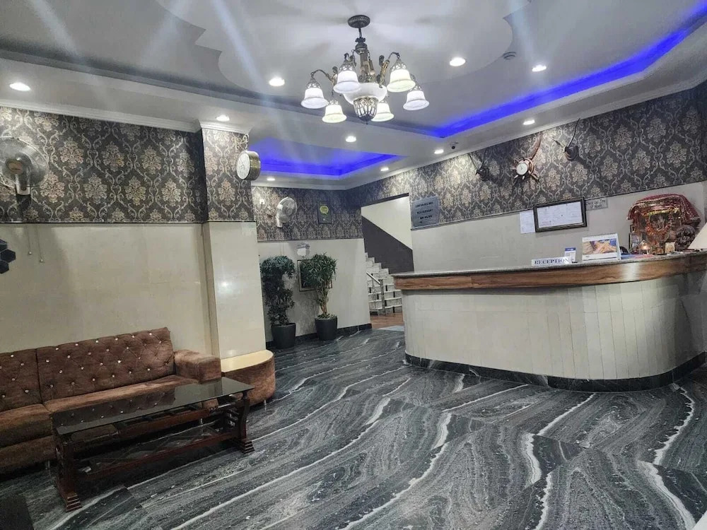 Катра: Hotel Meridian Palace