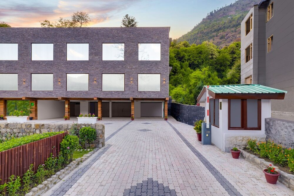 Манали: Lemon Tree Hotel Manali