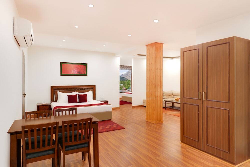 Манали: Lemon Tree Hotel Manali