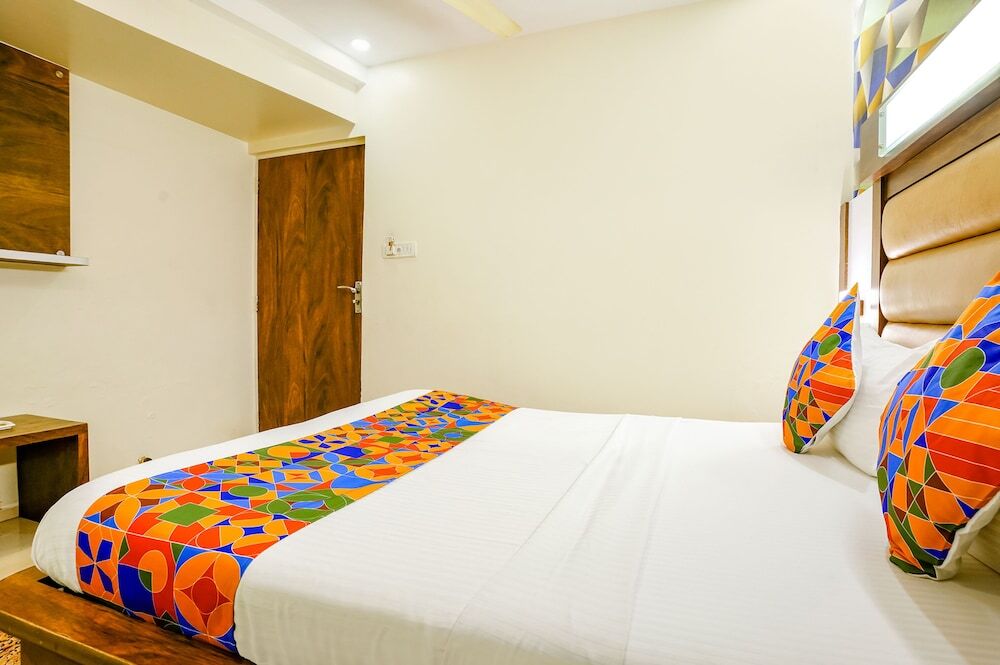 Тхане: Fabhotel Kwality Inn