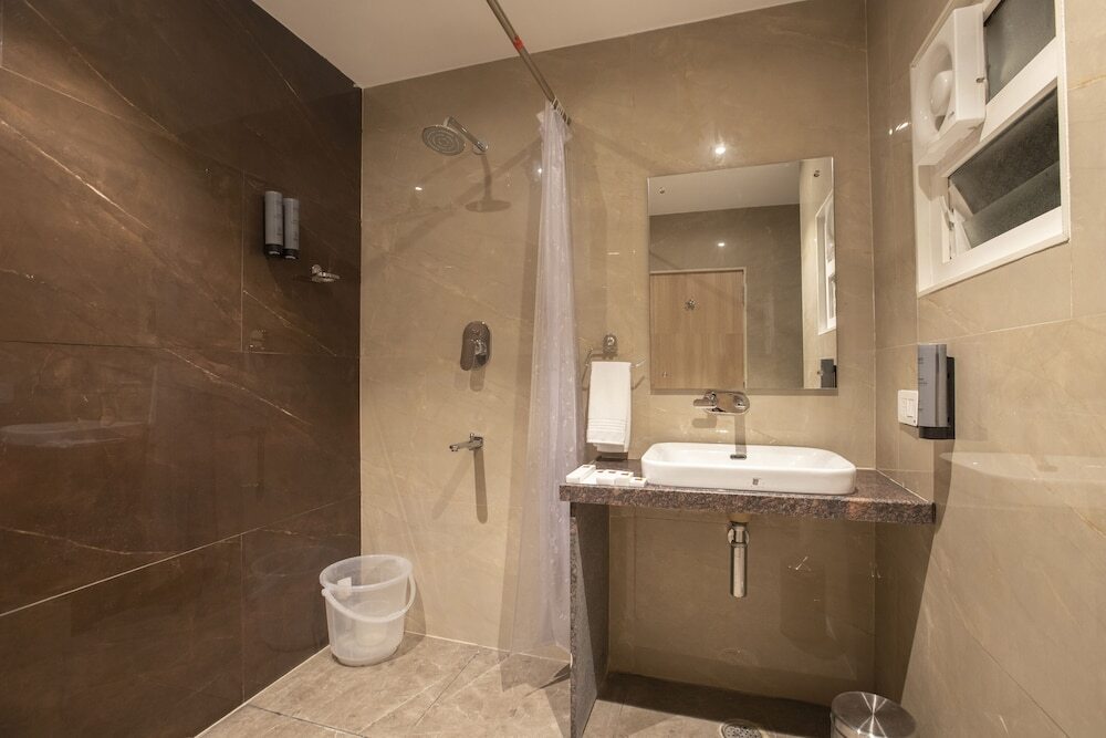 Davanagere: Myspace Kadison