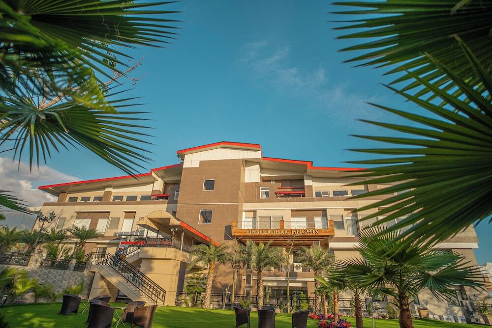 Дармсала: Dhauladhar Heights Resort