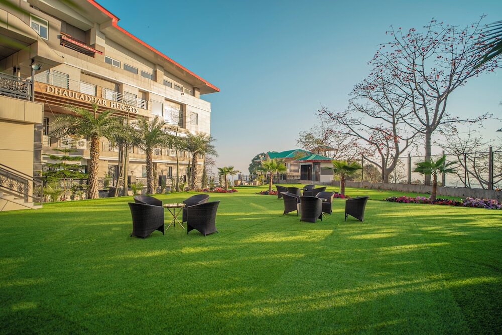 Дармсала: Dhauladhar Heights Resort