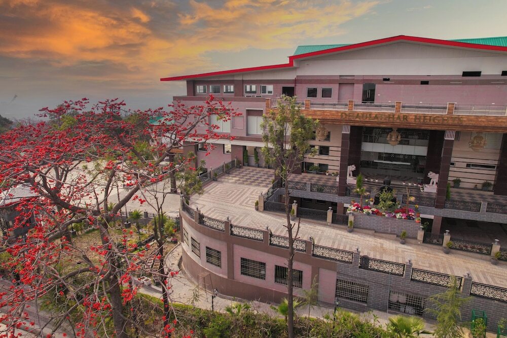 Дармсала: Dhauladhar Heights Resort