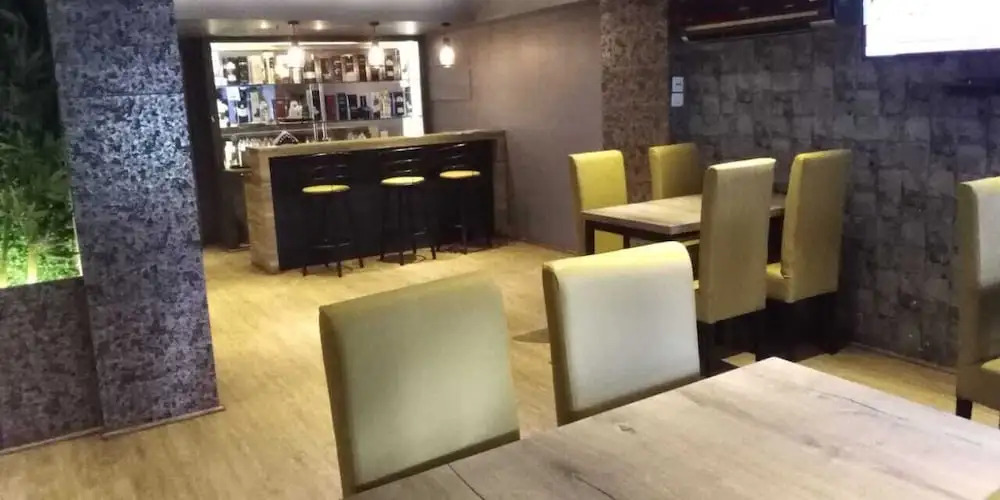 Гувахати: Hotel Ambarish