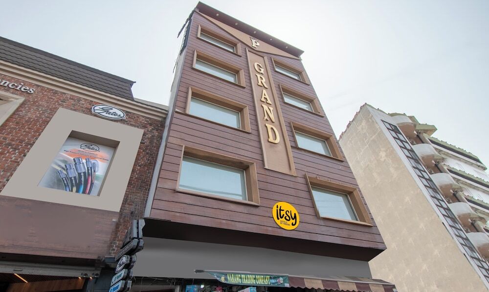 Лудхиана: Itsy Hotels P Grand