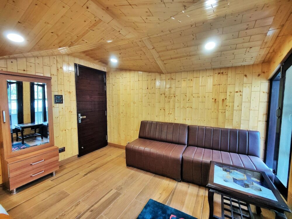 Шимла: DK Residency - Shimla