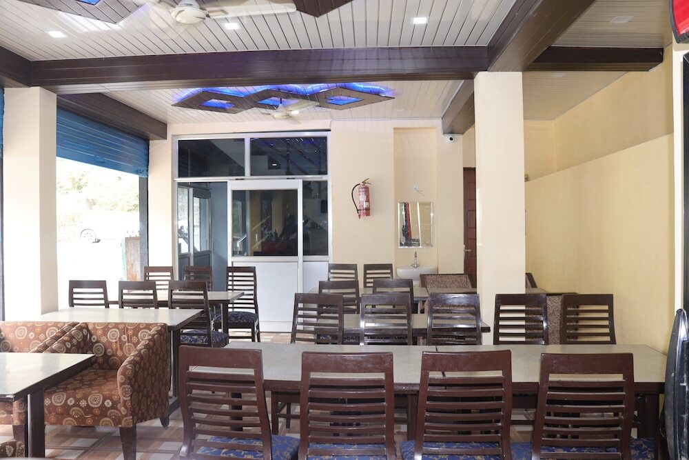 Массури: Triple One Hotel Wonder Hill Mussoorie
