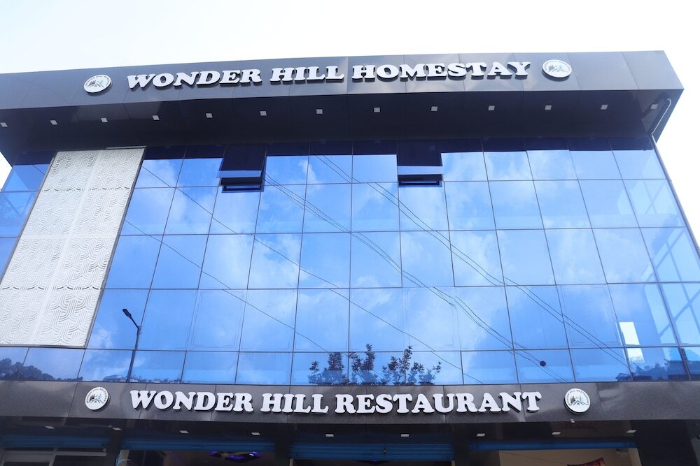 Массури: Triple One Hotel Wonder Hill Mussoorie