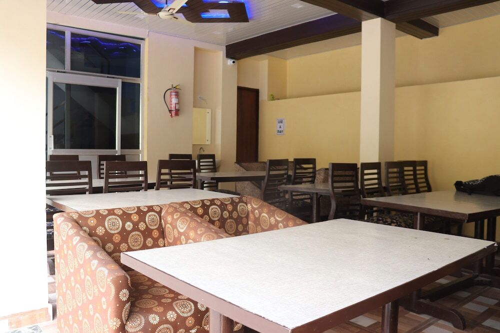 Массури: Triple One Hotel Wonder Hill Mussoorie