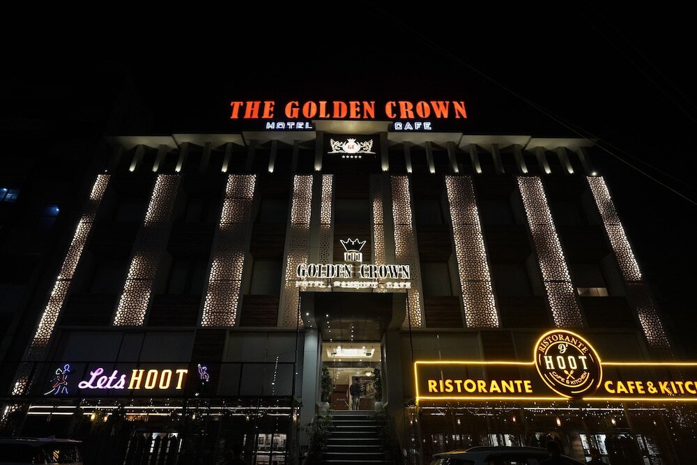 Данапур: The Golden Crown Hotel Banquet & Cafe