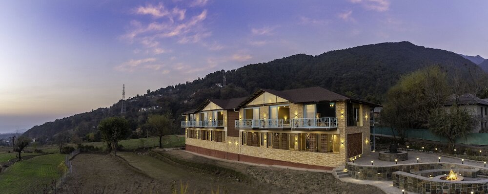 Бир: INFINITEA Retreat Bir