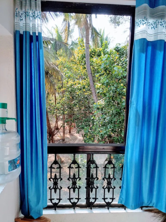 Калангут: Captivating 2-bed Apartment in Calangute