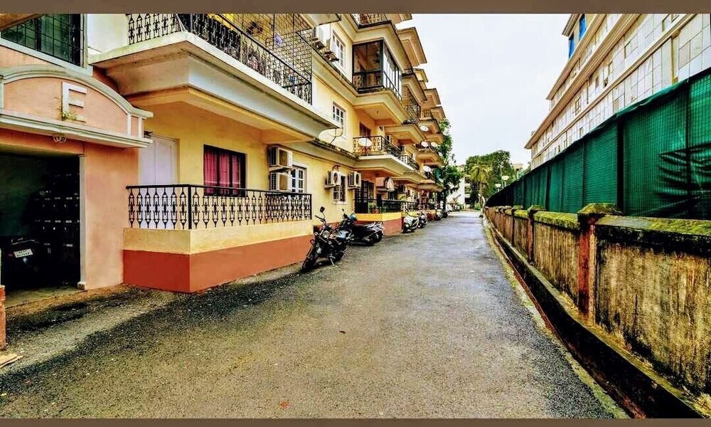 Калангут: Captivating 2-bed Apartment in Calangute