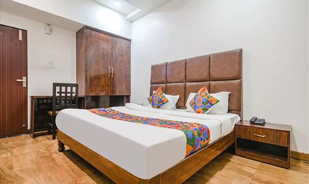 Индаур: Fabhotel S Pride