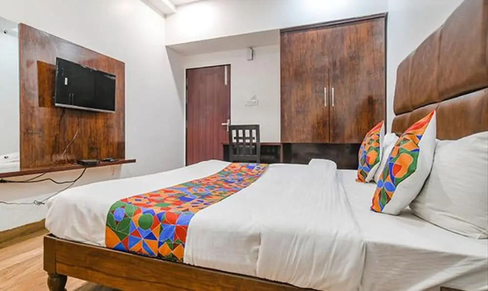 Индаур: Fabhotel S Pride