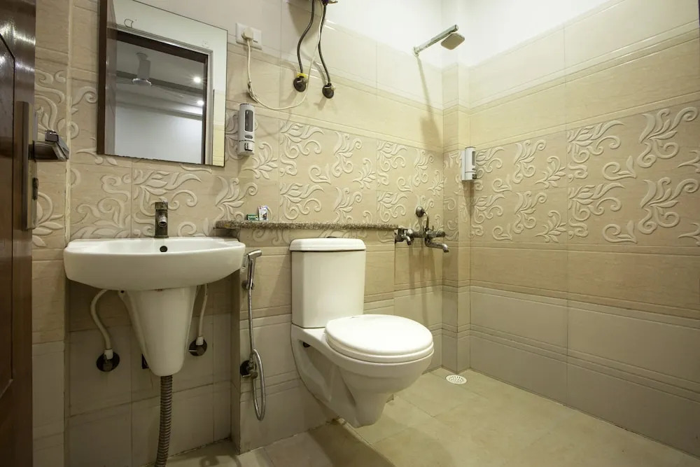 Нойда: Hotel Surya Palace