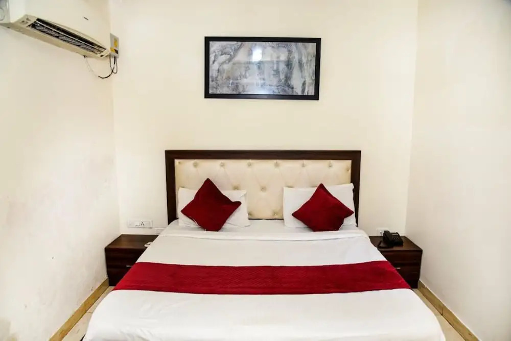 Газиабад: Hotel Grand Inn