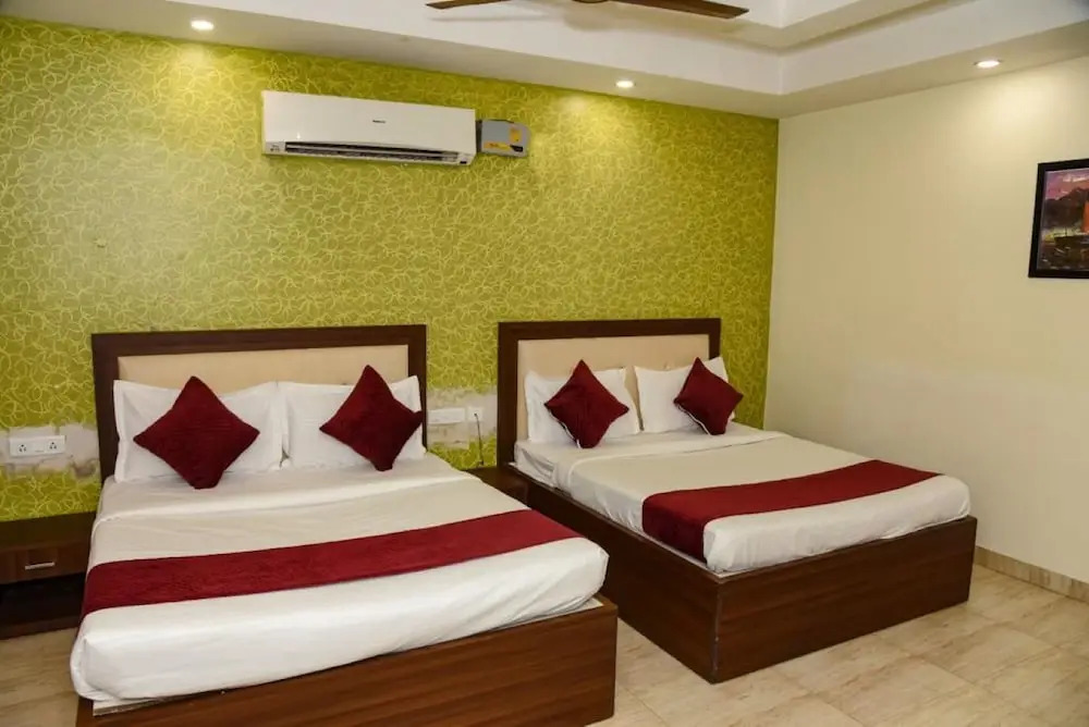 Газиабад: Hotel Grand Inn