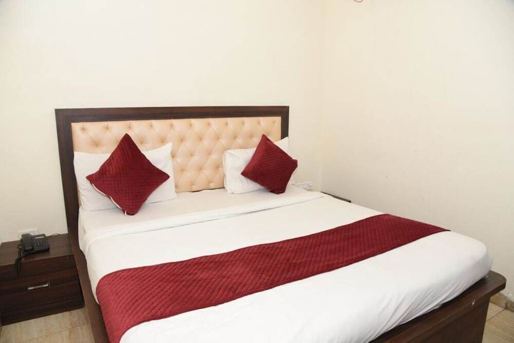 Газиабад: Hotel Grand Inn