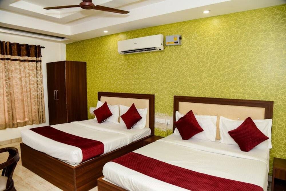 Газиабад: Hotel Grand Inn