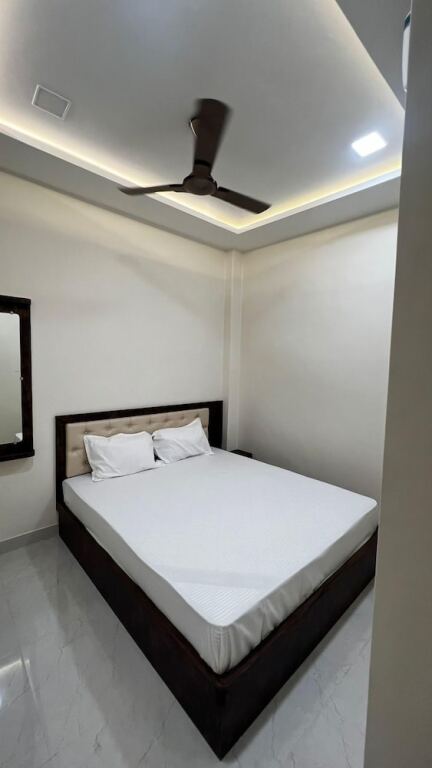 Варанаси: Hotel Divyakashi homestay