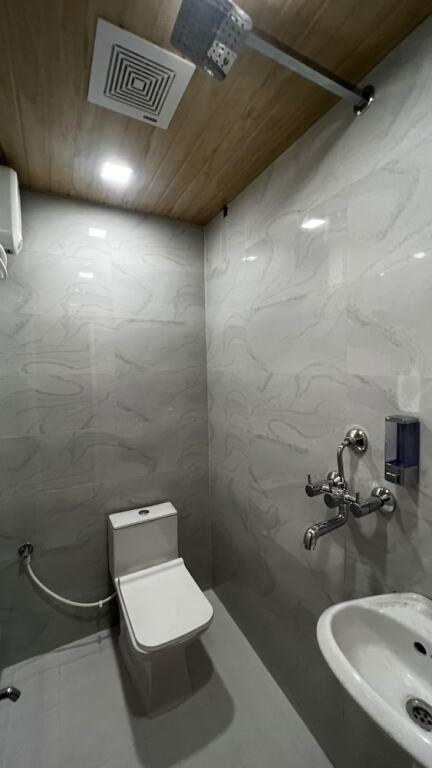 Варанаси: Hotel Divyakashi homestay