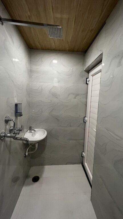 Варанаси: Hotel Divyakashi homestay