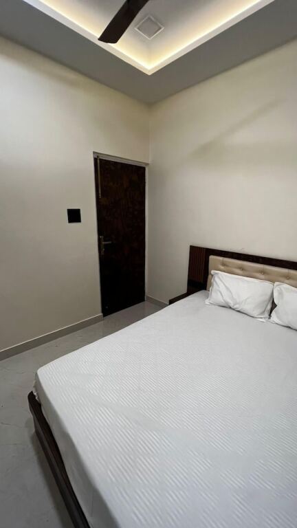 Варанаси: Hotel Divyakashi homestay