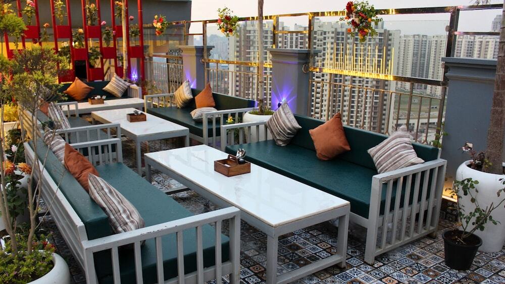 Газиабад: Hibiscus select hotel