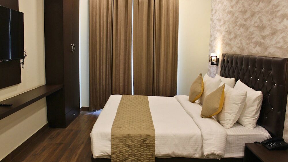 Газиабад: Hibiscus select hotel