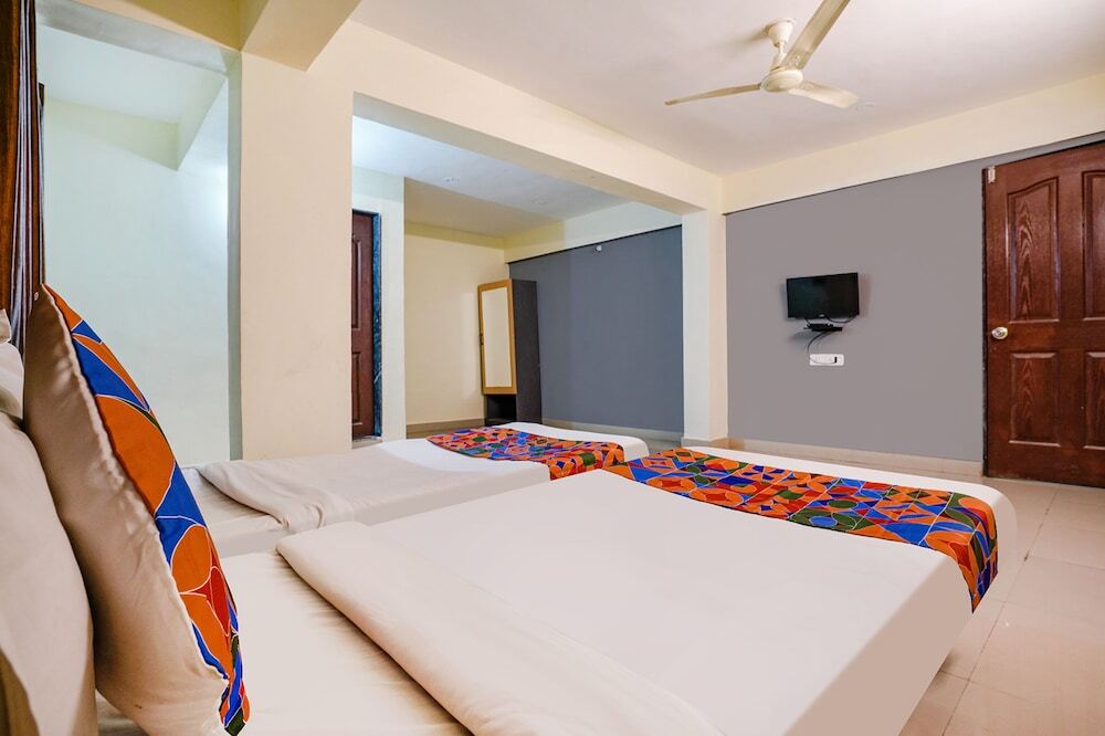 Пуна: Fabexpress Samruddhi Park Inn
