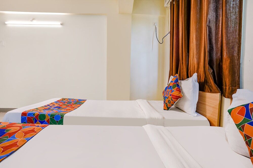 Пуна: Fabexpress Samruddhi Park Inn
