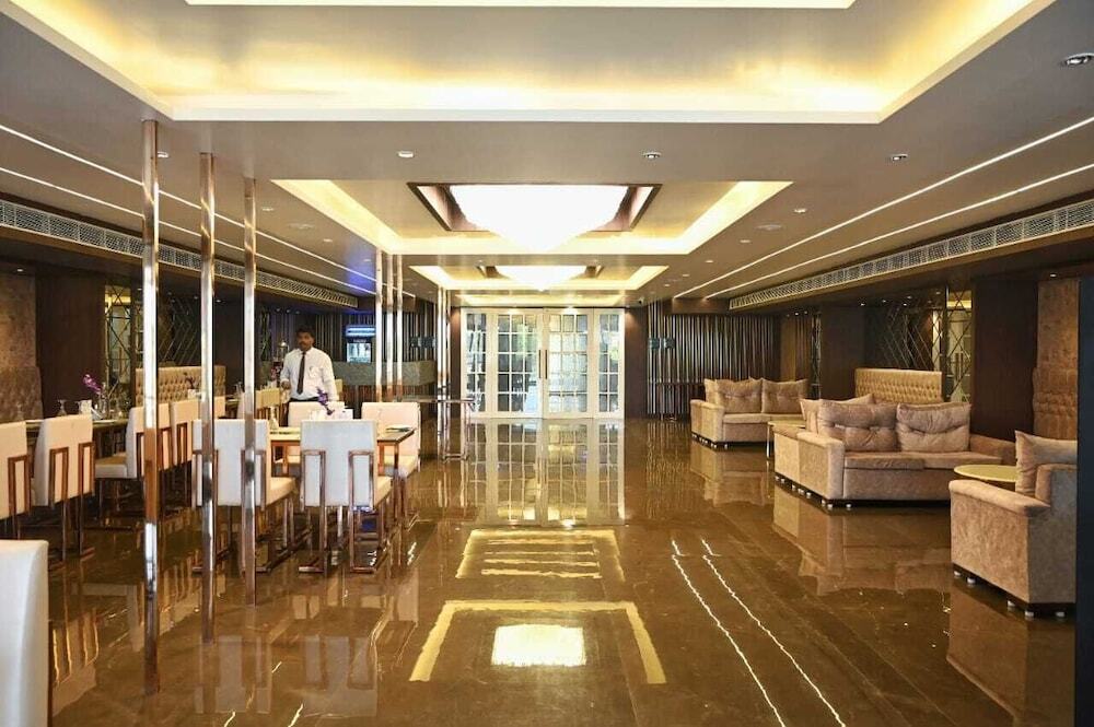 Патна: KS Square Hotel and Banquets