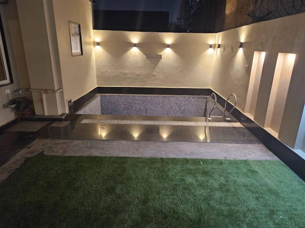 Большая Нойда: The Lodgers Boutique Hotel Greater Noida