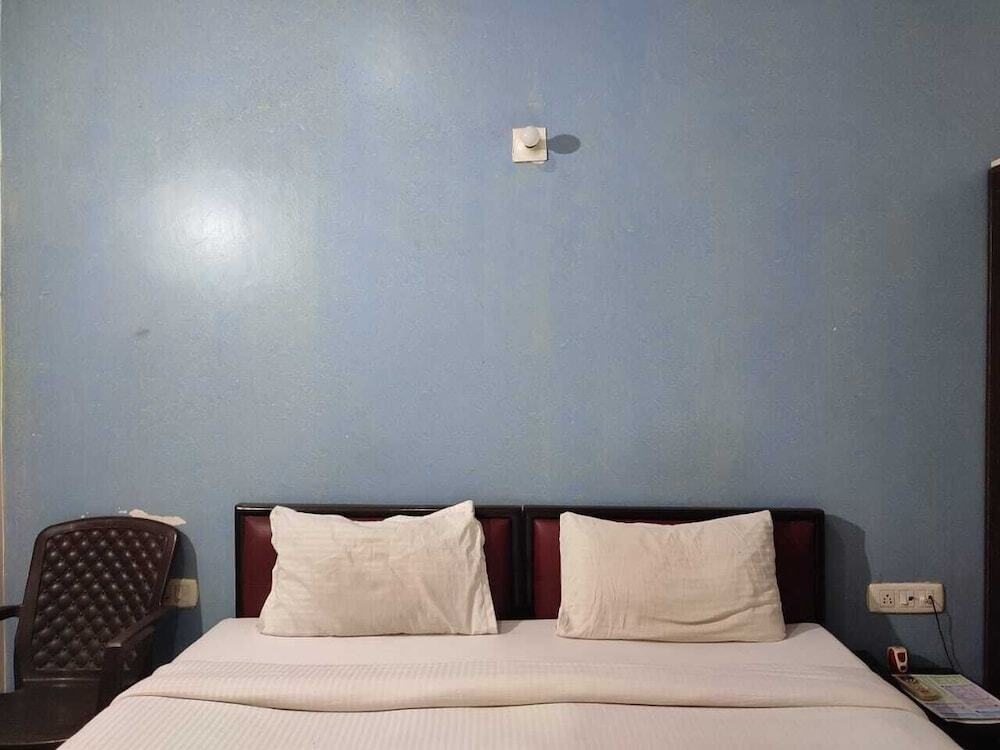 Hotel Pushpa Palace — фото 5
