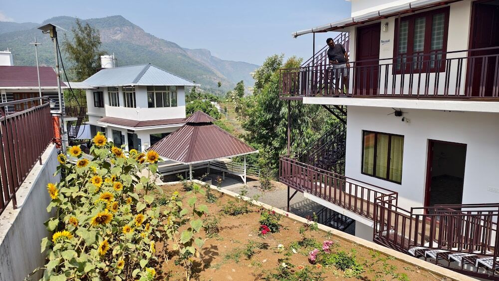 Валпарай: Moon Wings Mountain Resort