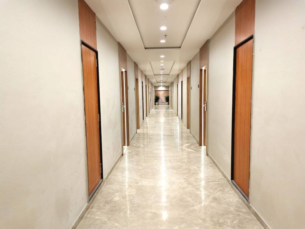 Джамнагар: The Sky Imperial Hotel Kailash