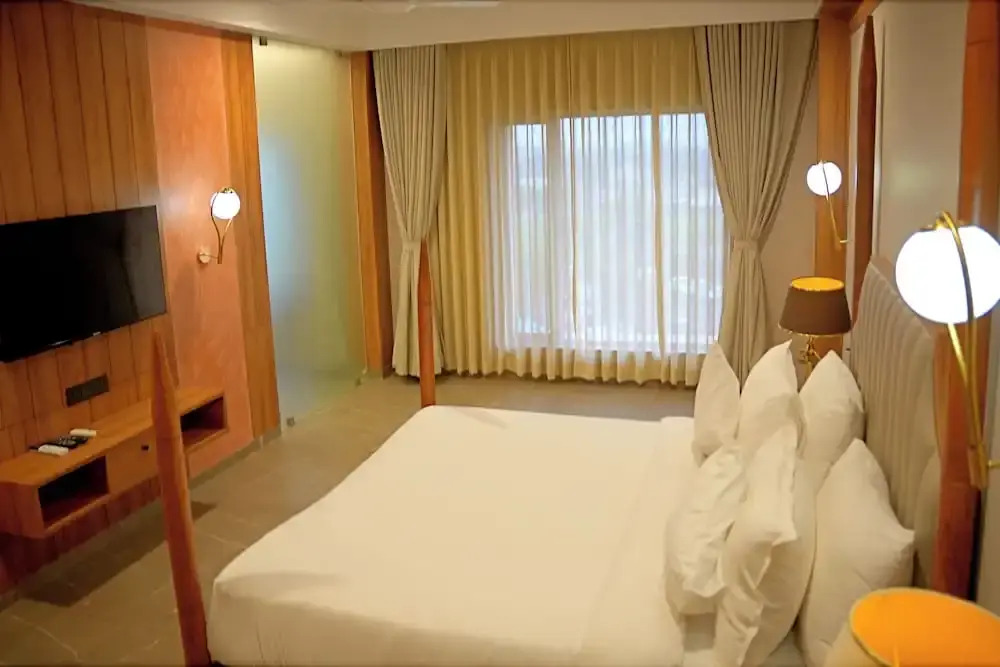 Джамнагар: The Sky Imperial Hotel Kailash