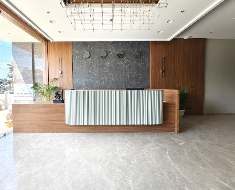 Джамнагар: The Sky Imperial Hotel Kailash