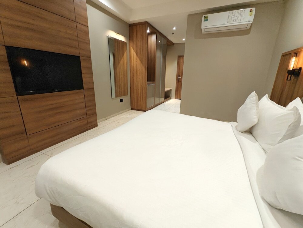 Джамнагар: The Sky Imperial Hotel Kailash